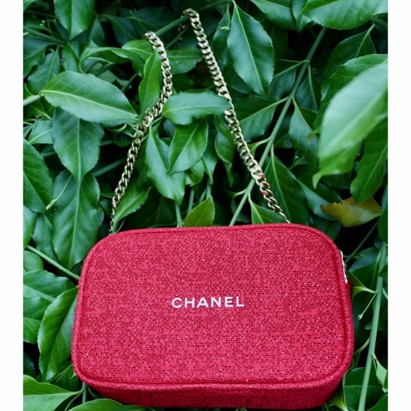 CHANEL Makeup Chanel Holiday Cosmetic Bag Poshmark